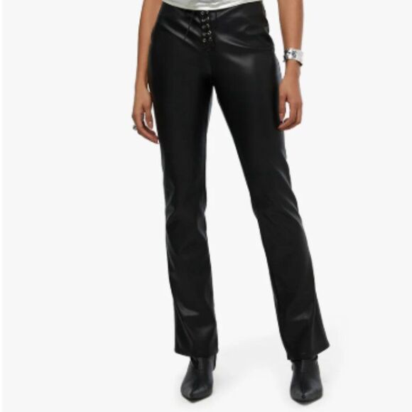 BNWT - WEWOREWHAT - LACE FRONT BLACK FAUX LEATHER PANTSN - 25 - Picture 1 of 5